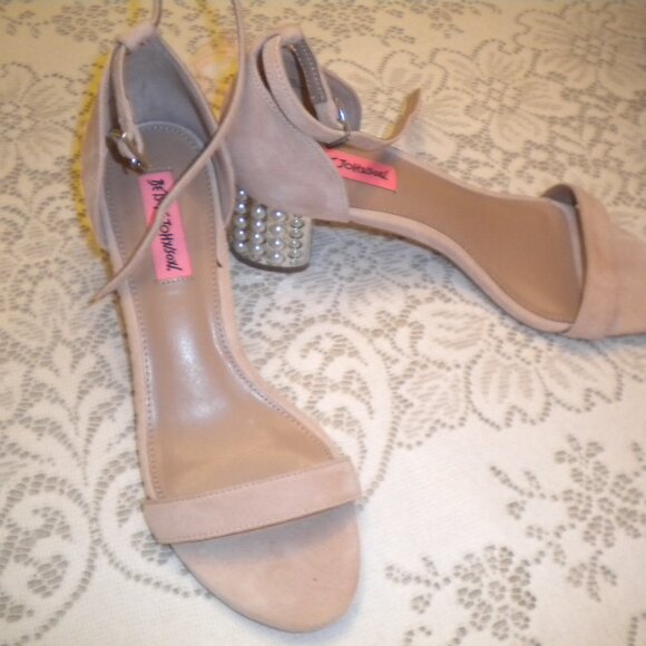 Betsey Johnson Nyla Suede Pearl Sandals - Picture 1 of 3